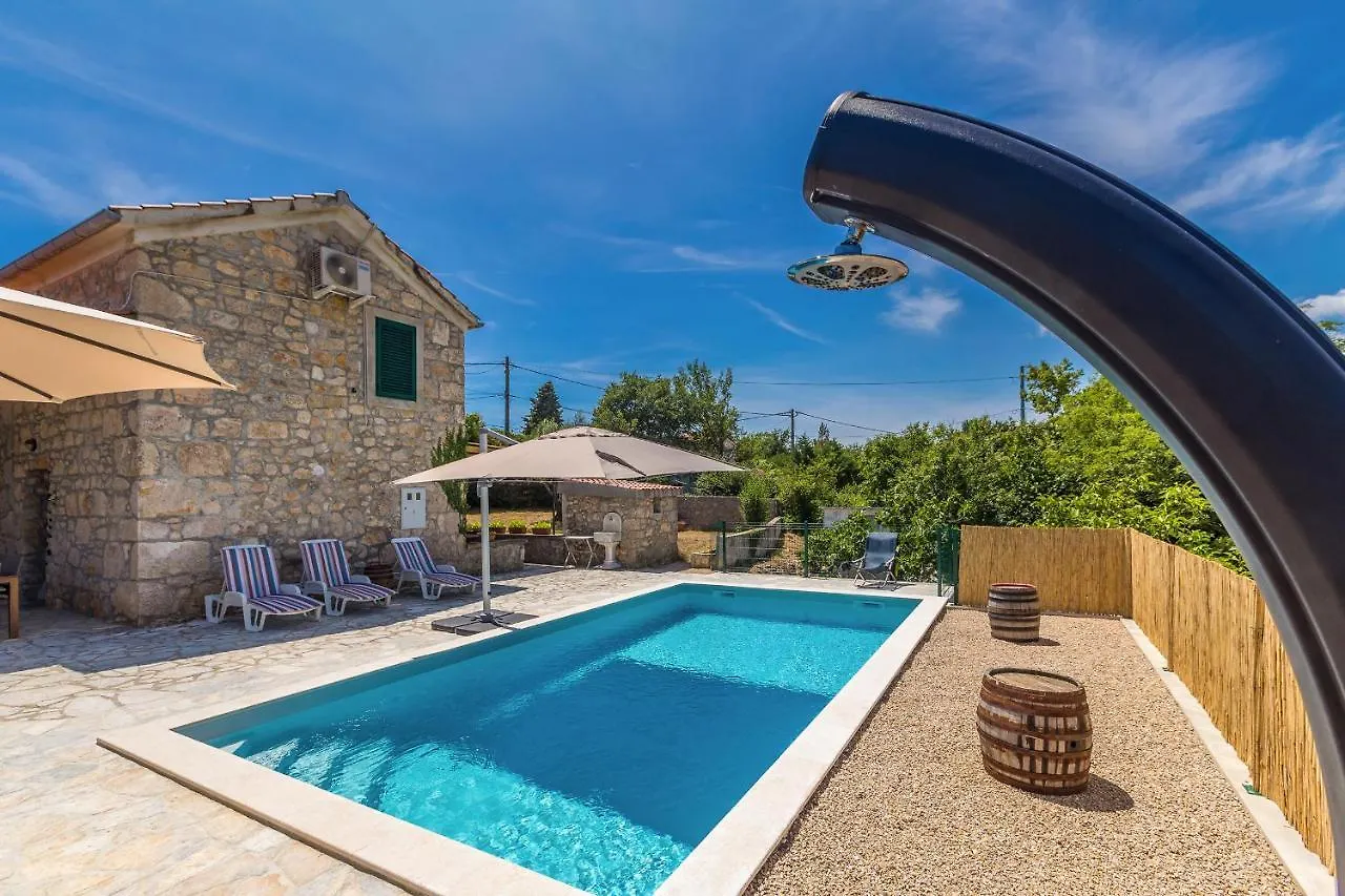 Holiday House Eden Rasopasno 0*,  Croatia